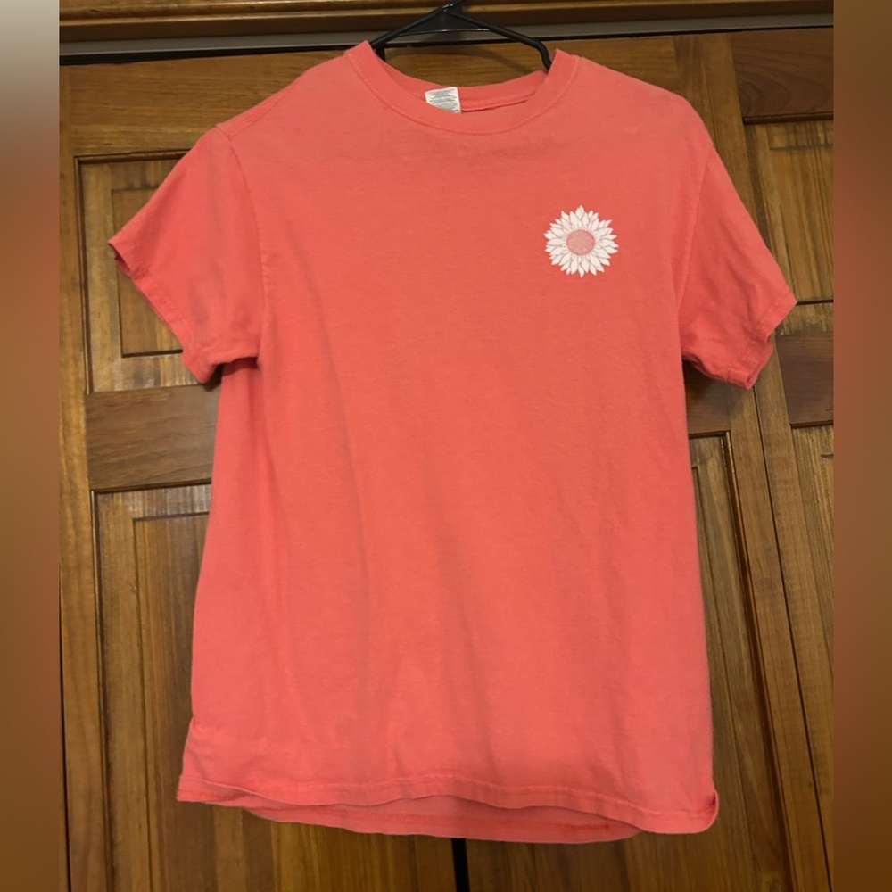 Coral Short Sleeve Tee with Sunflower Design
